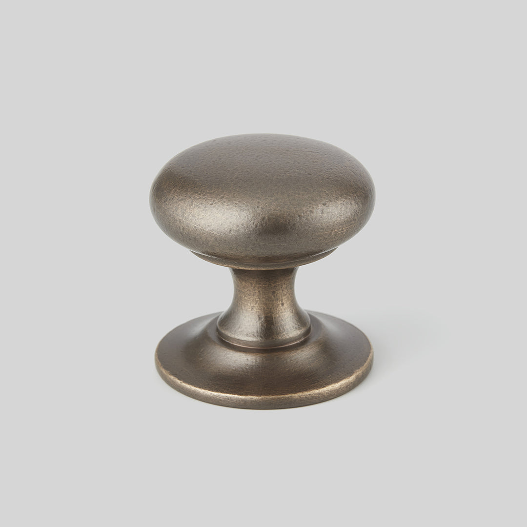 Croft Cushion Cabinet Knob 50mm / Distressed Antique Nickel