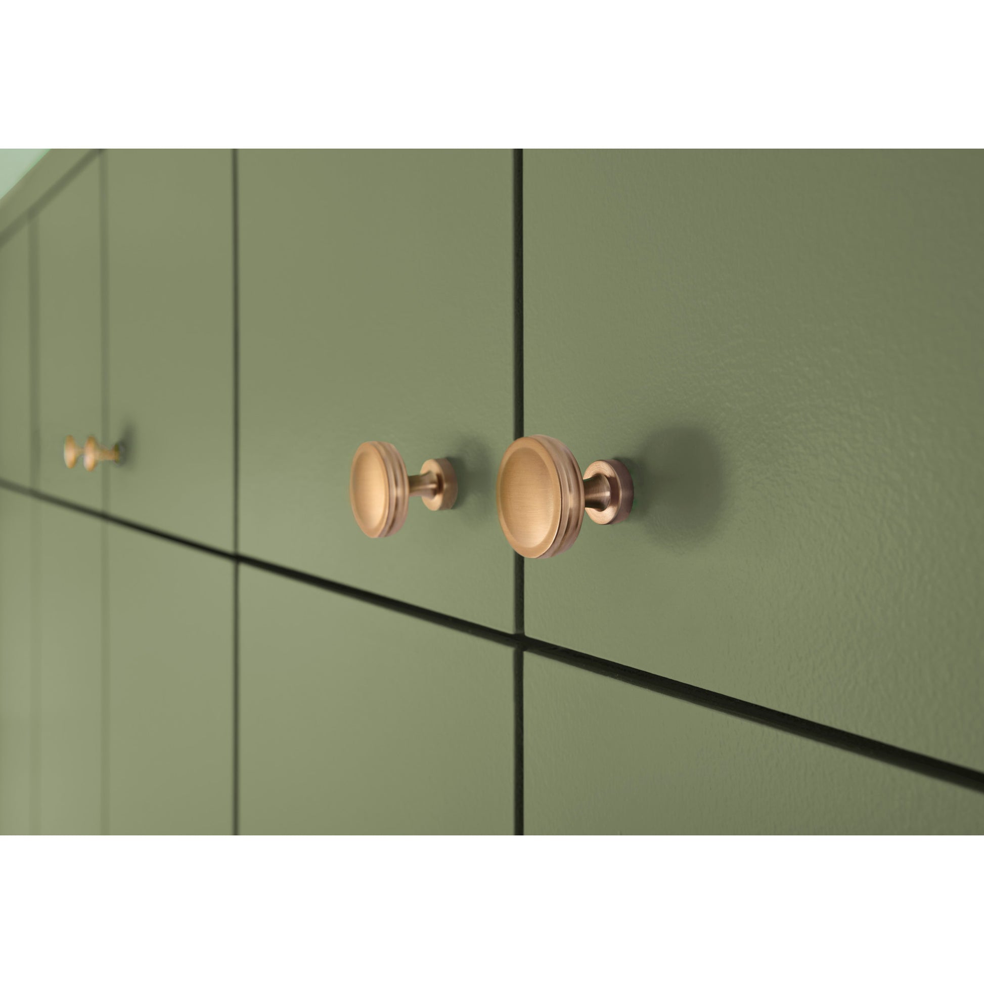 Jeffrey Alexander Jules Cabinet Knob Satin Bronze / 1-3/8"