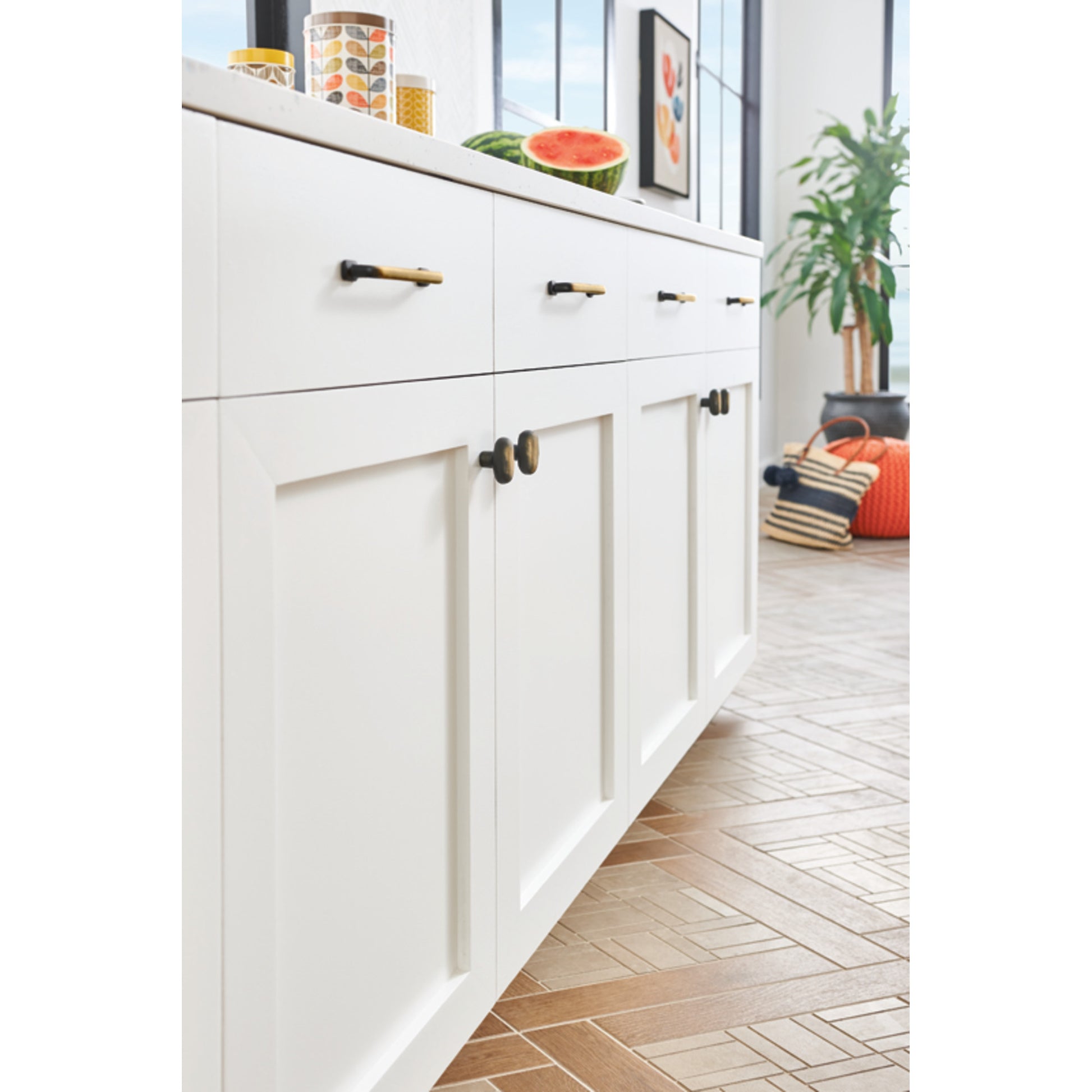 Distressed Round Knob by Atlas Pewter