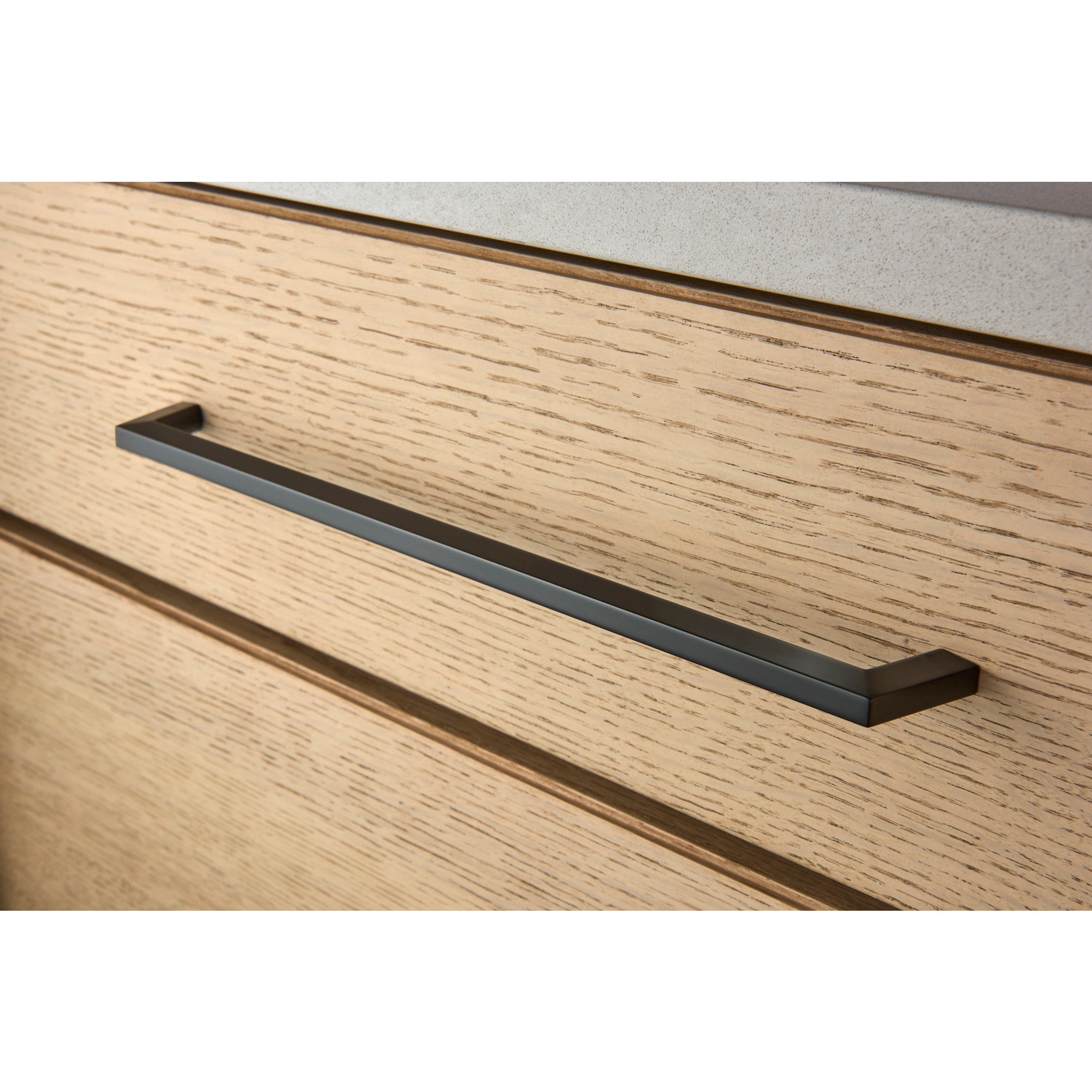 Jeffrey Alexander Ivan Appliance Handle Matte Black / 18"