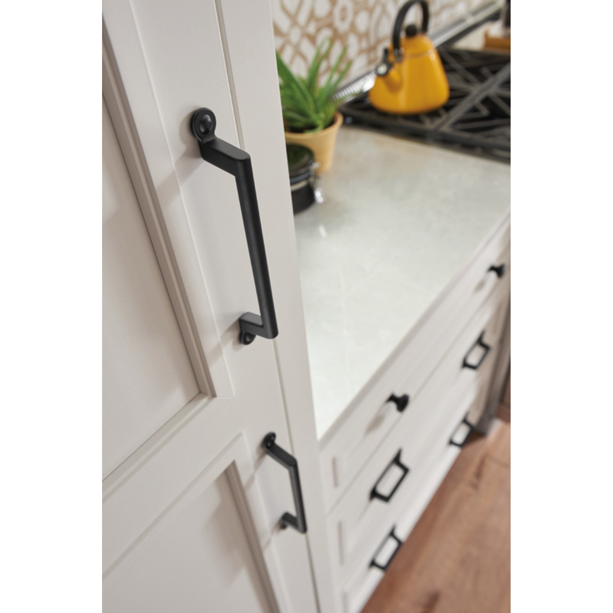 Bradbury Pull by Atlas 12" / Warm Brass