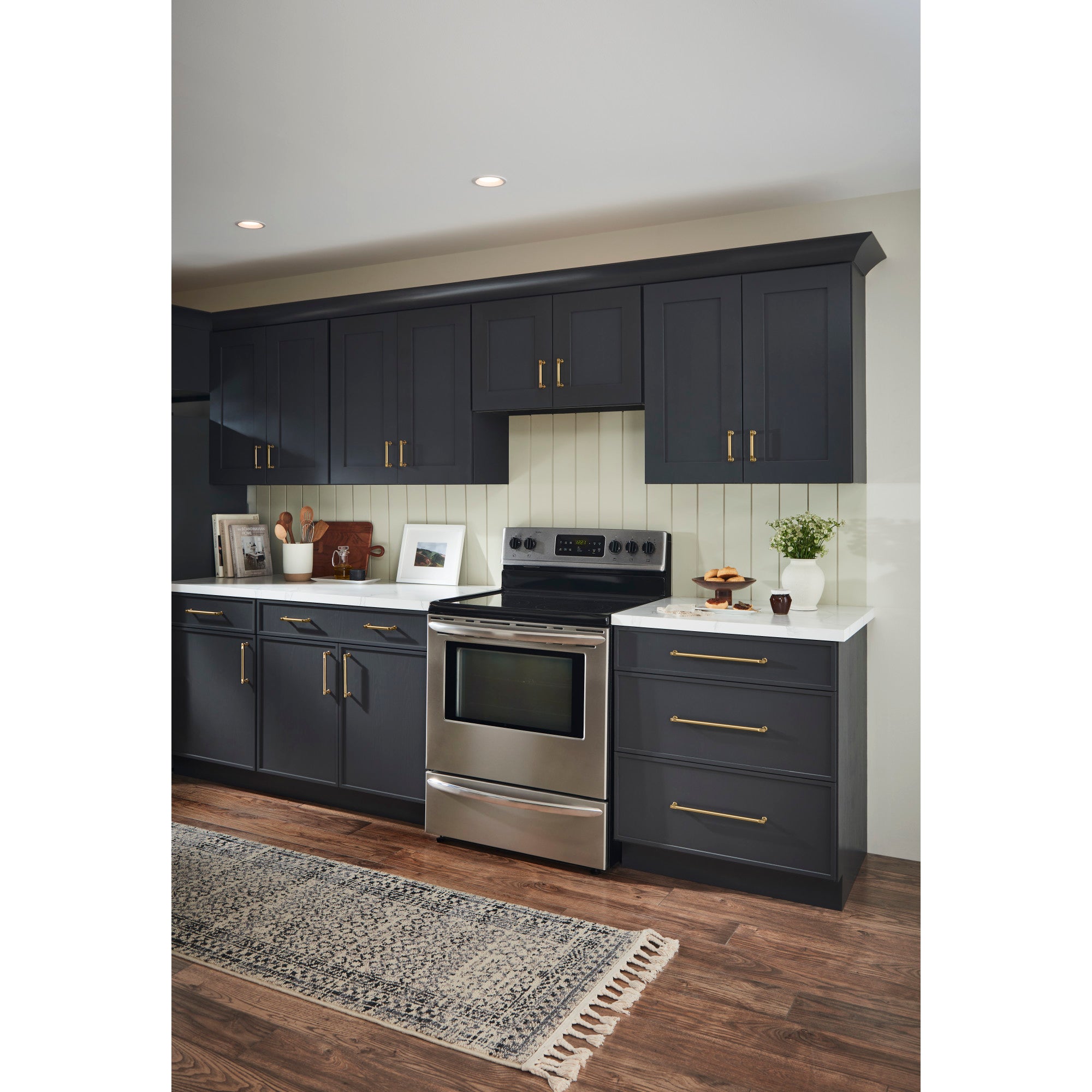 Everitt Appliance Pull by Atlas 18" / Warm Brass