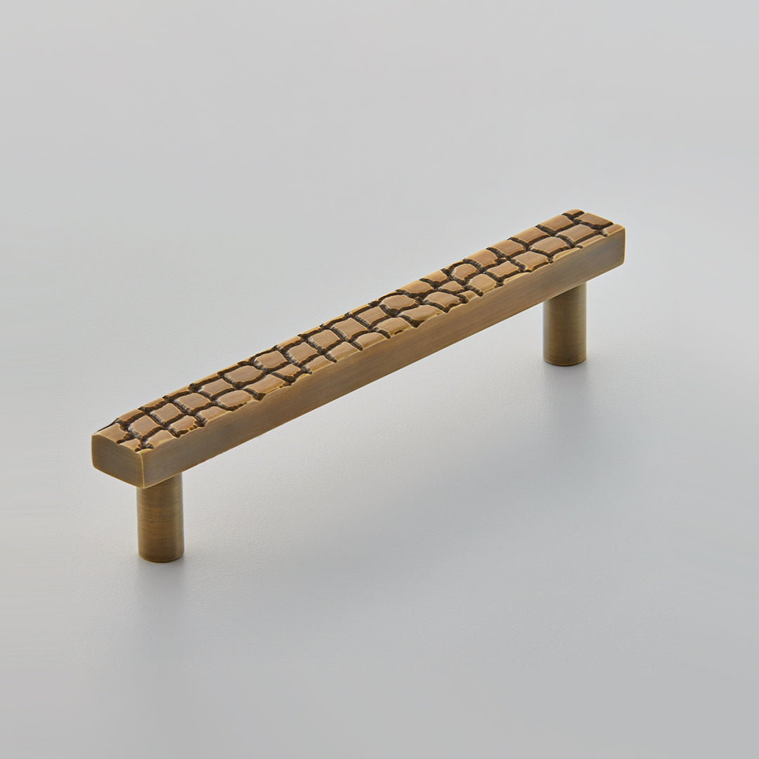 Croft Croc Cabinet Handle 152mm / Antique Nickel