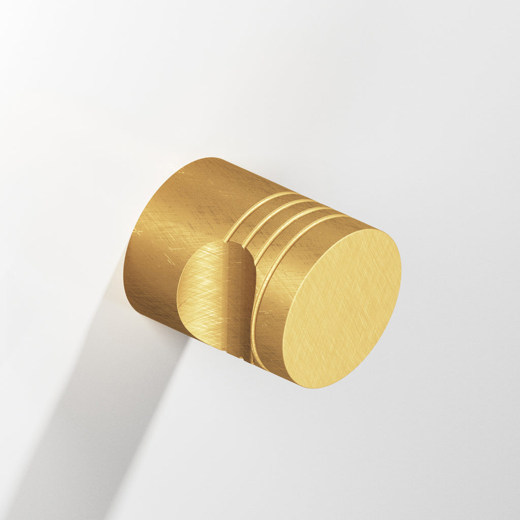 Colonial Bronze Series 105 1" Round Grooved Cabinet Knob Back-To-Back Shower Kit Weathered Brass / 1"