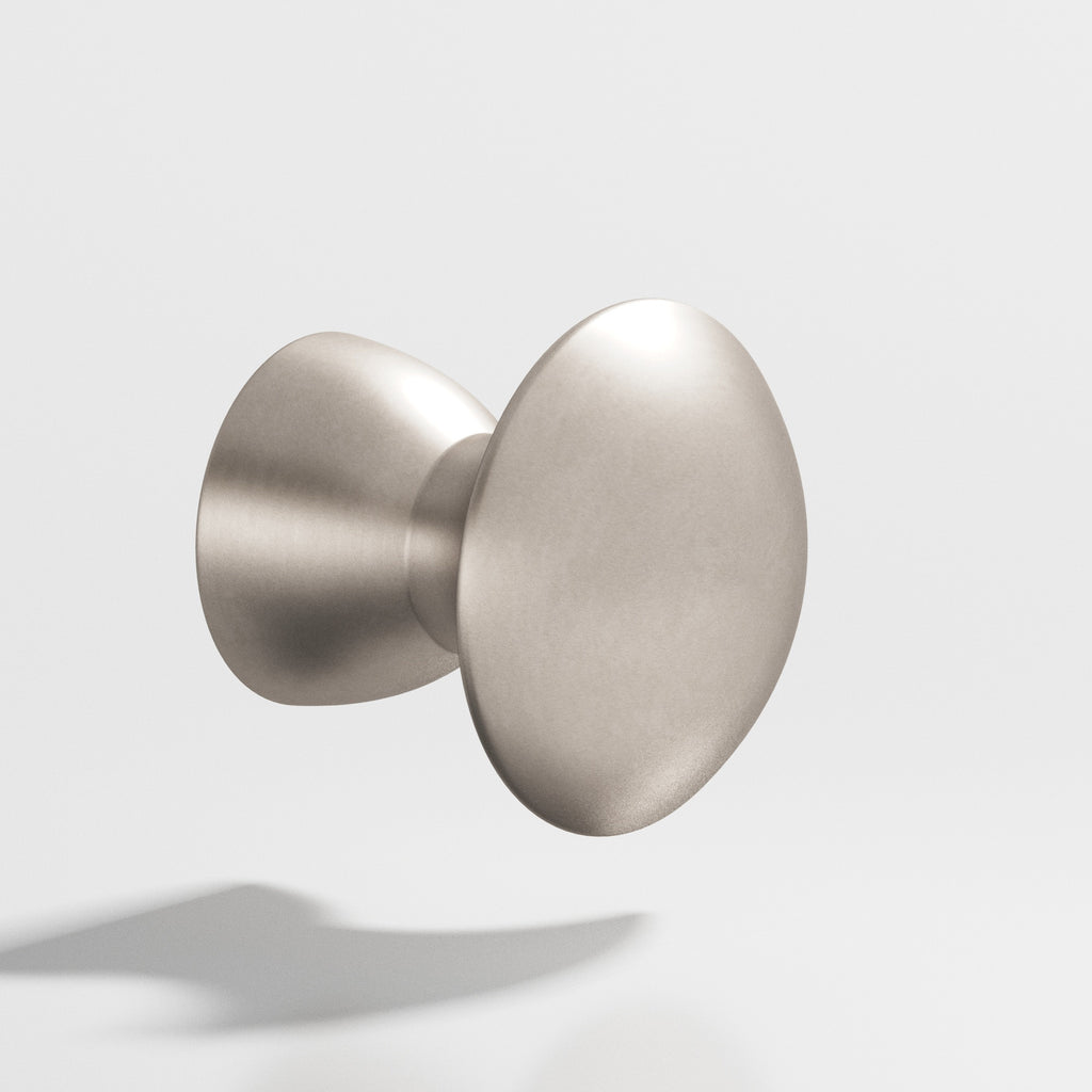 Colonial Bronze Series 117 1" Round Cabinet Knob Matte Satin Nickel / 1"