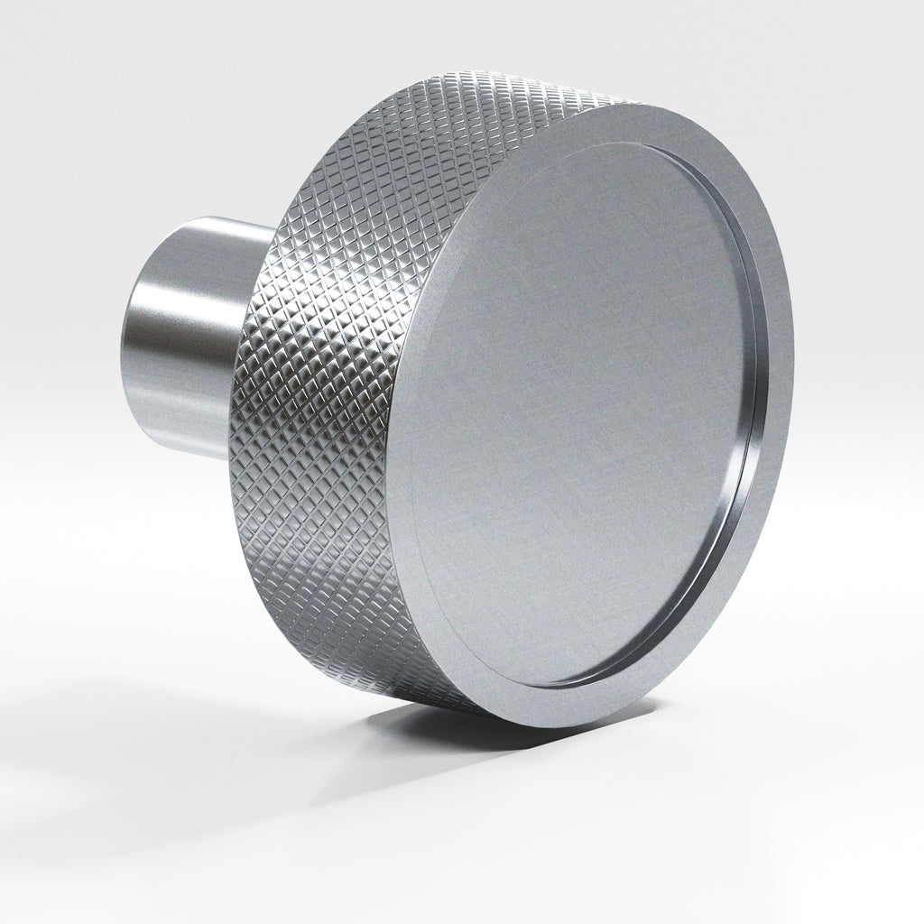 Colonial Bronze Series 595 1.25" Round Diamond-Knurled Sandwich Cabinet Knob Satin Chrome / 1.25"