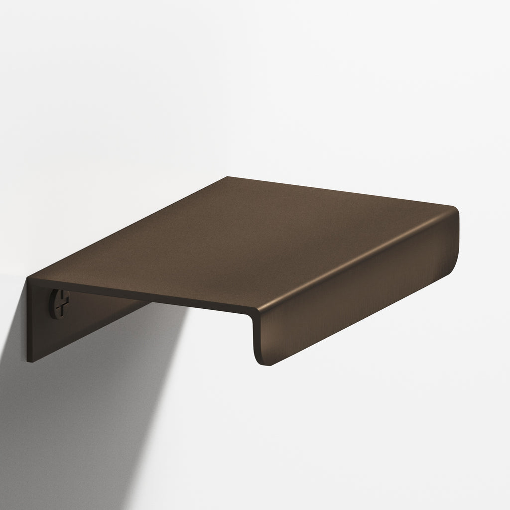 Colonial Bronze Series 710 4" Edge Pull With Straight Lip Heritage Bronze / 4"