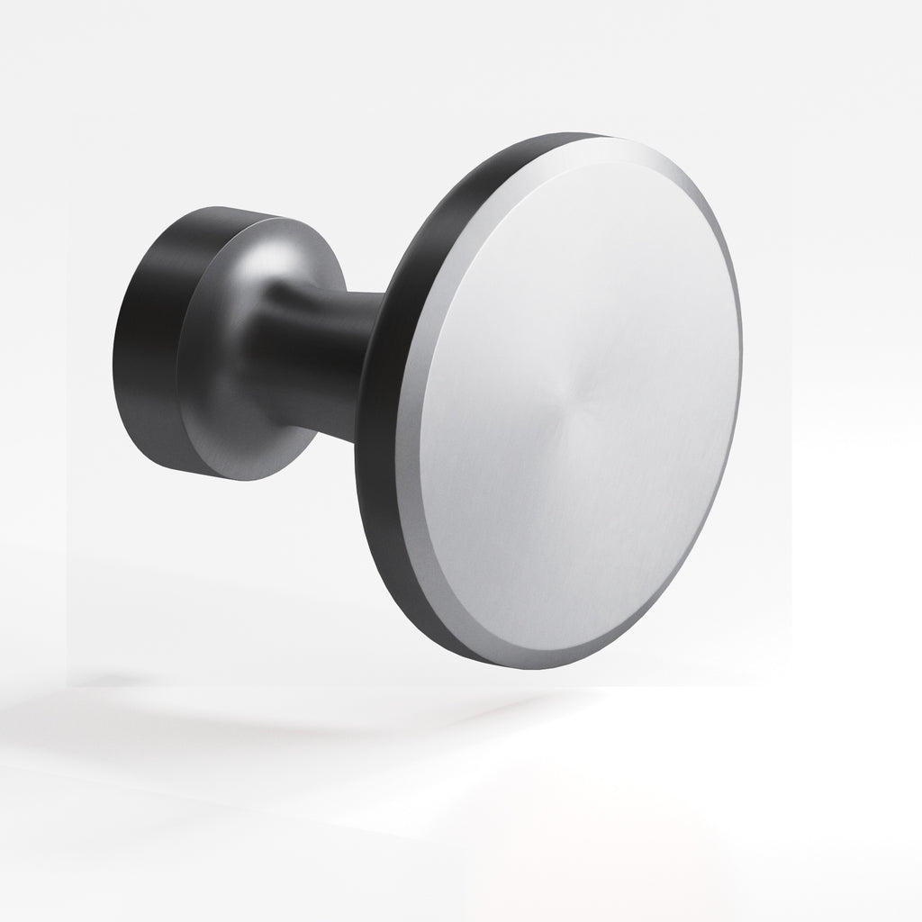 Colonial Bronze Series 151 1.0625" Round Cabinet Knob Matte Satin Chrome / 1.0625"