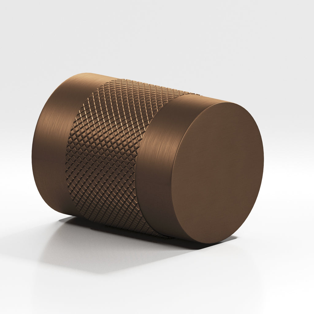Colonial Bronze Series 560 .75" Round Diamond-Knurled Cabinet Knob Back-To-Back Shower Kit Matte Oil Rubbed Bronze / .75"