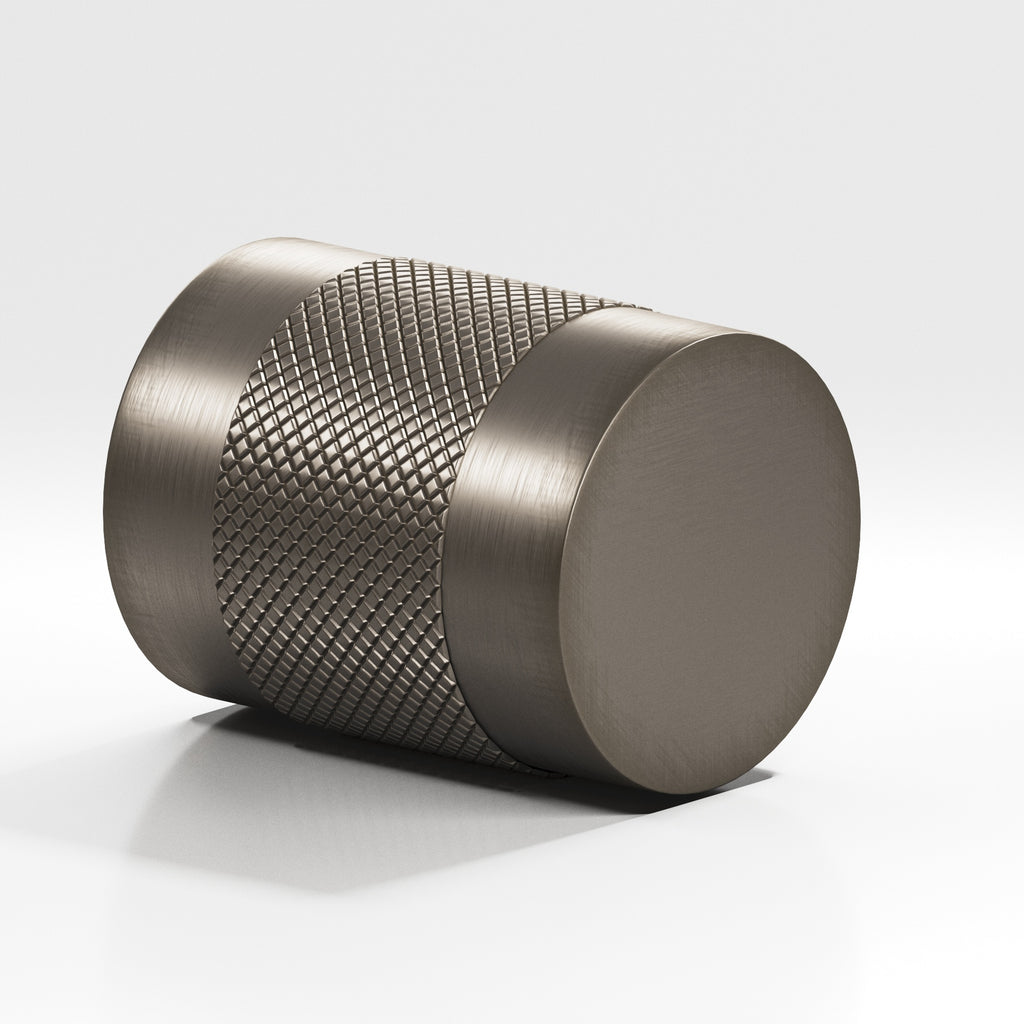 Colonial Bronze Series 560 .75" Round Diamond-Knurled Cabinet Knob Back-To-Back Shower Kit Pewter / .75"