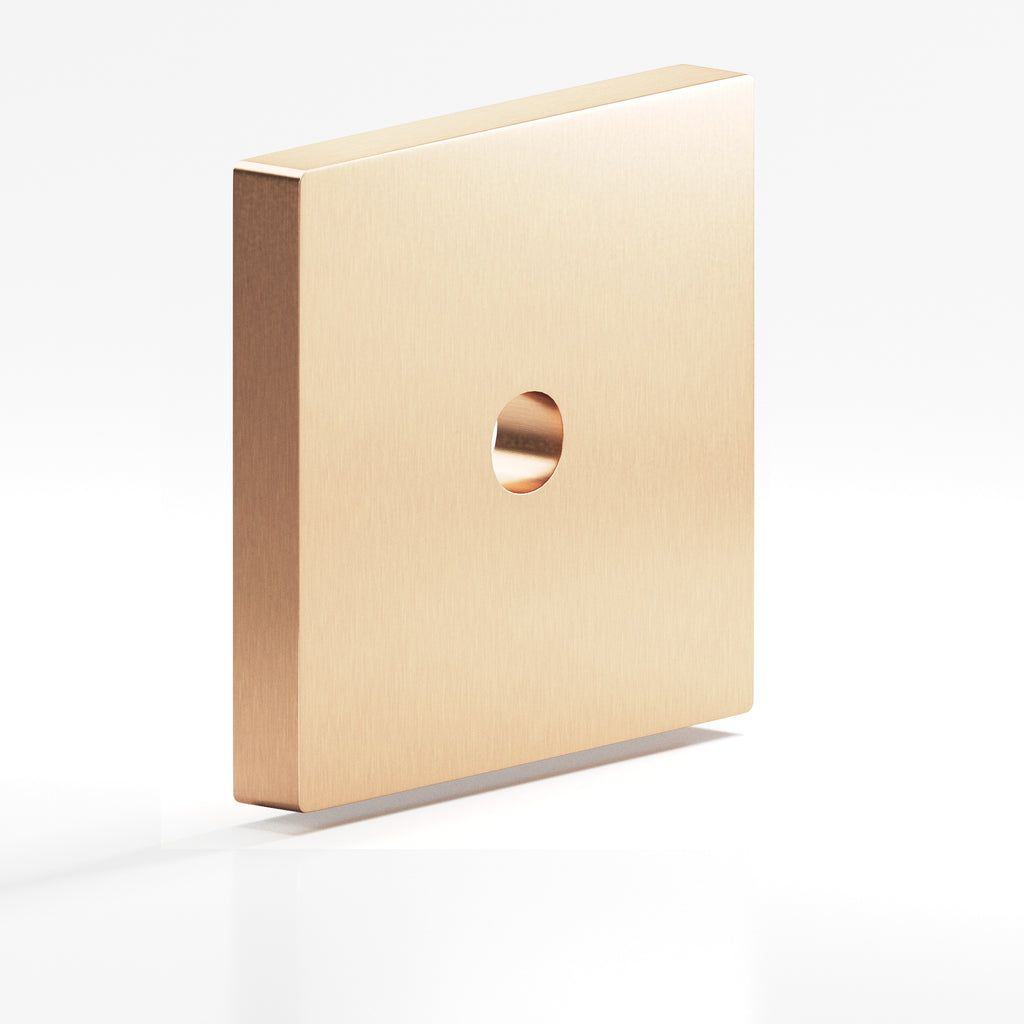 Colonial Bronze Series 9953 1.75" Square Backplate Satin Bronze / 1.75"