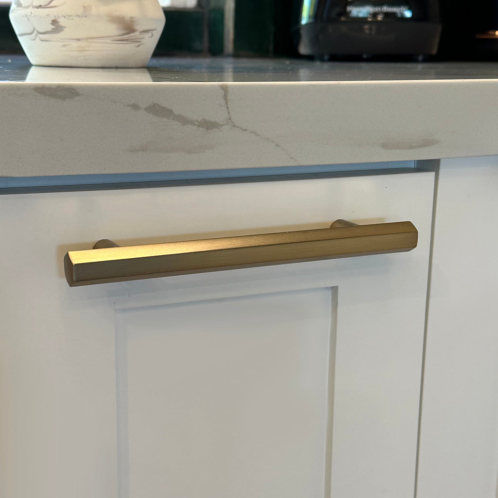 Hexed Pull by Del Mar Hardware