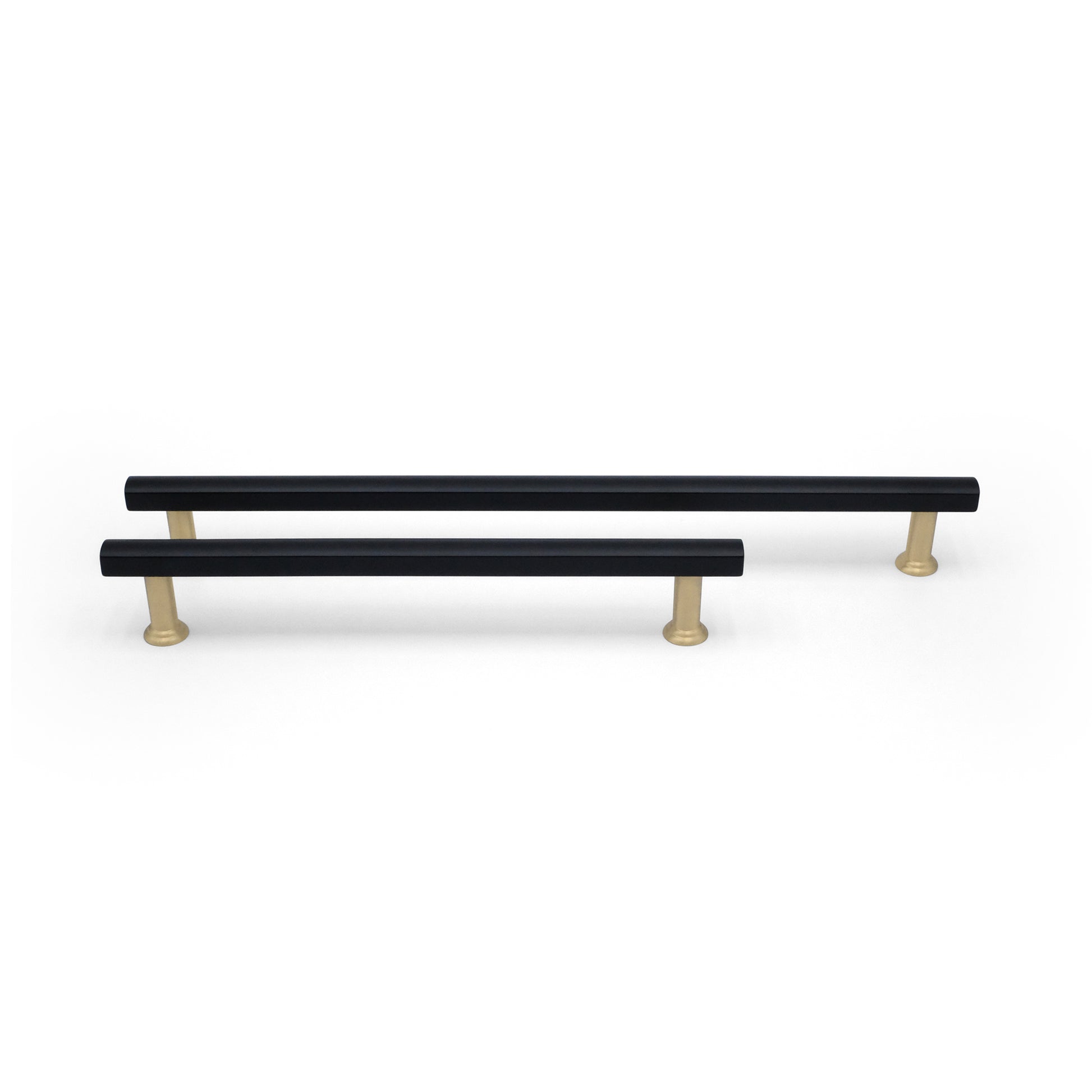Matte Black, Satin Brass - 18Ó - New York Hardware