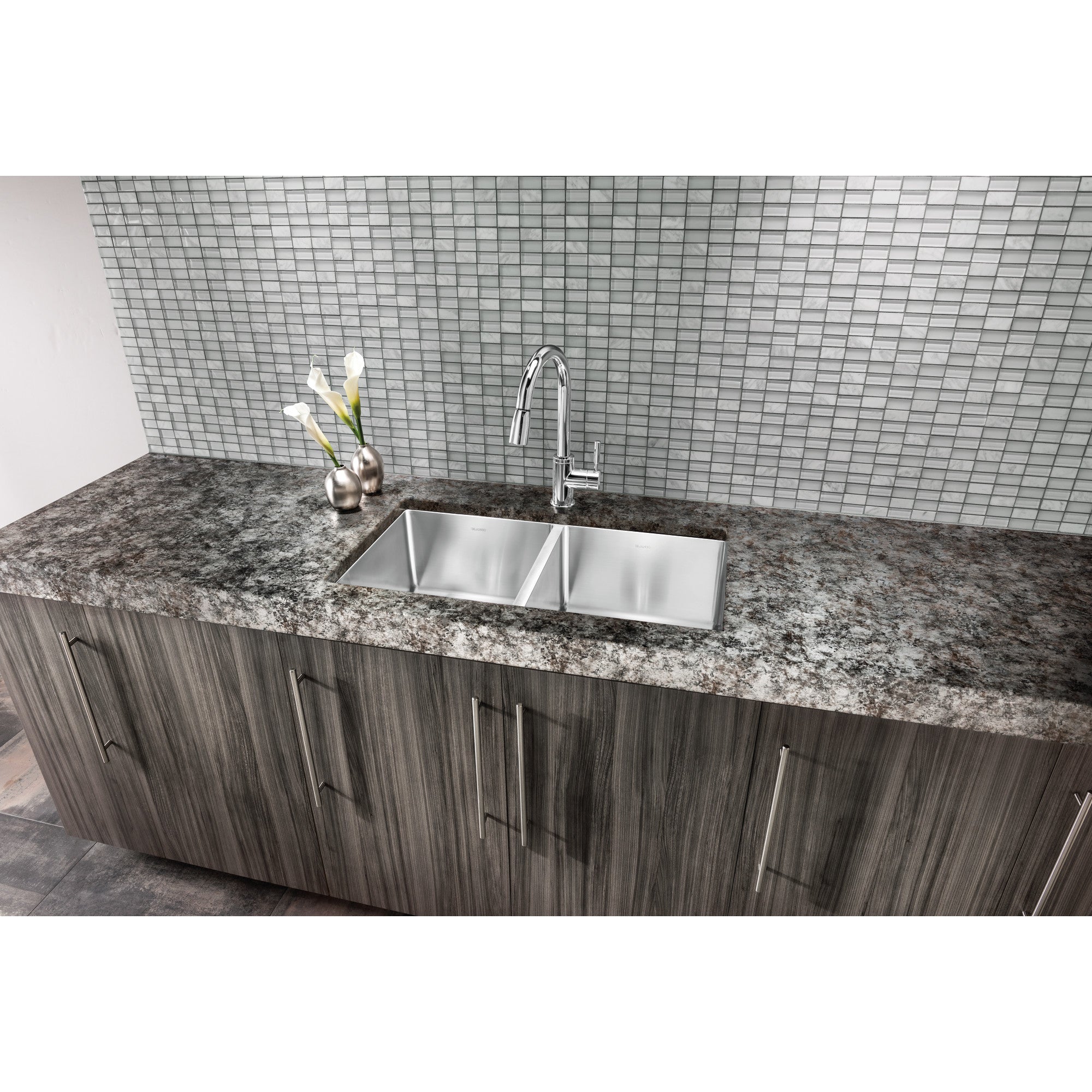 Hopewell Bar Pull by Top Knobs - New York Hardware