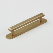 Croft Pillow Cabinet Handle & Backplate