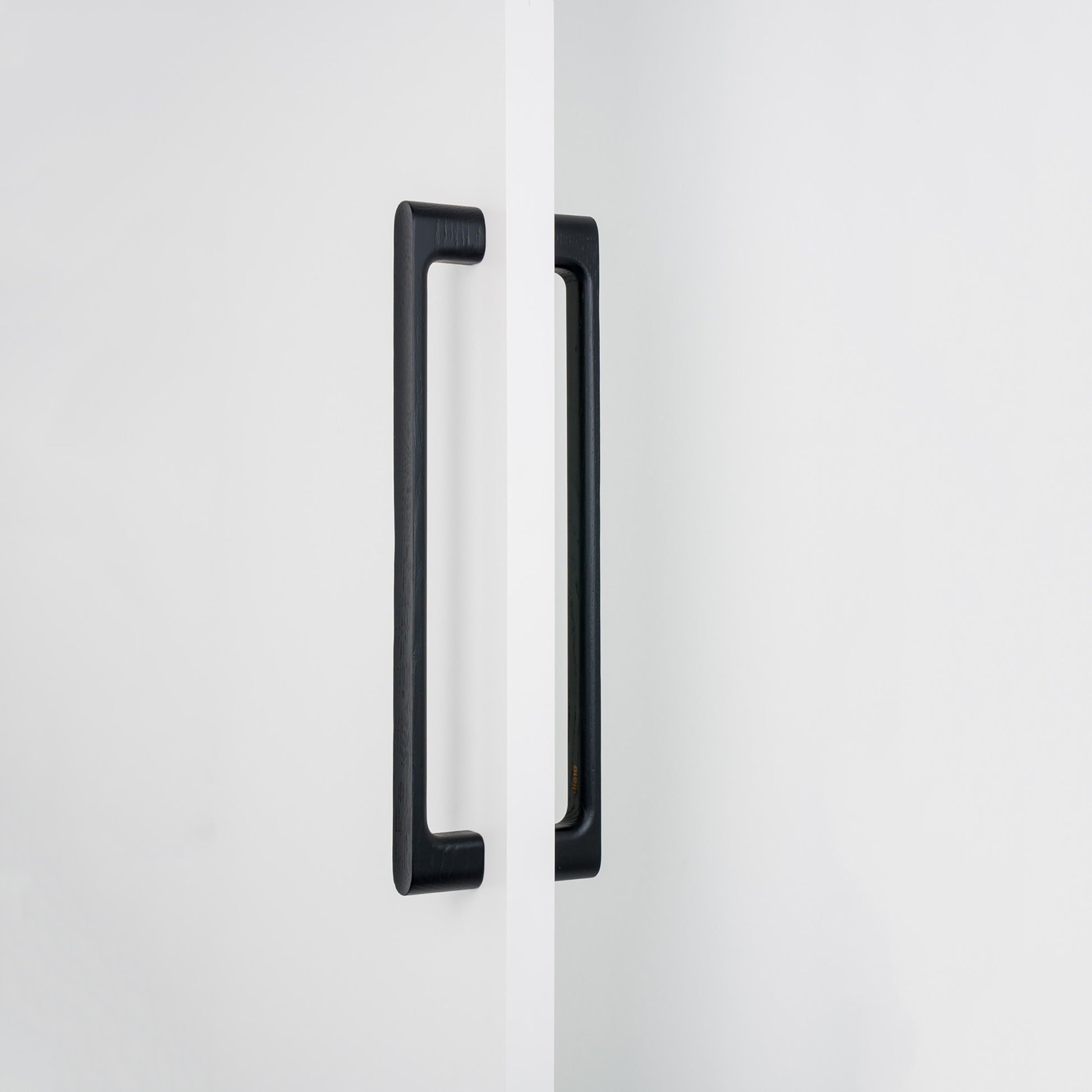 Viefe LUV WOOD - CC384L418mm Back to Back Handle Matt Black
