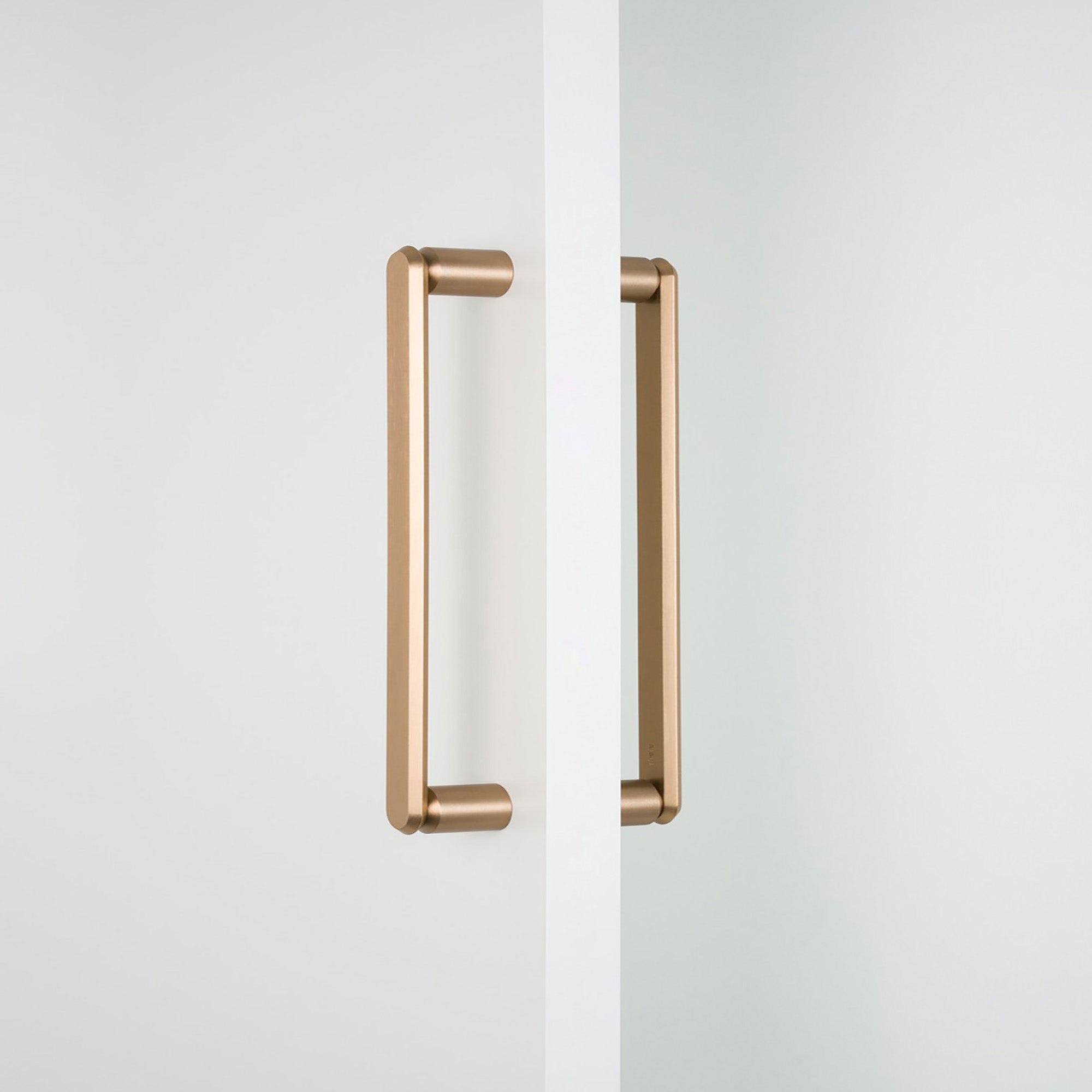 Viefe FASE BIG Back to Back Pull Handle Brushed brass cava / 320mm