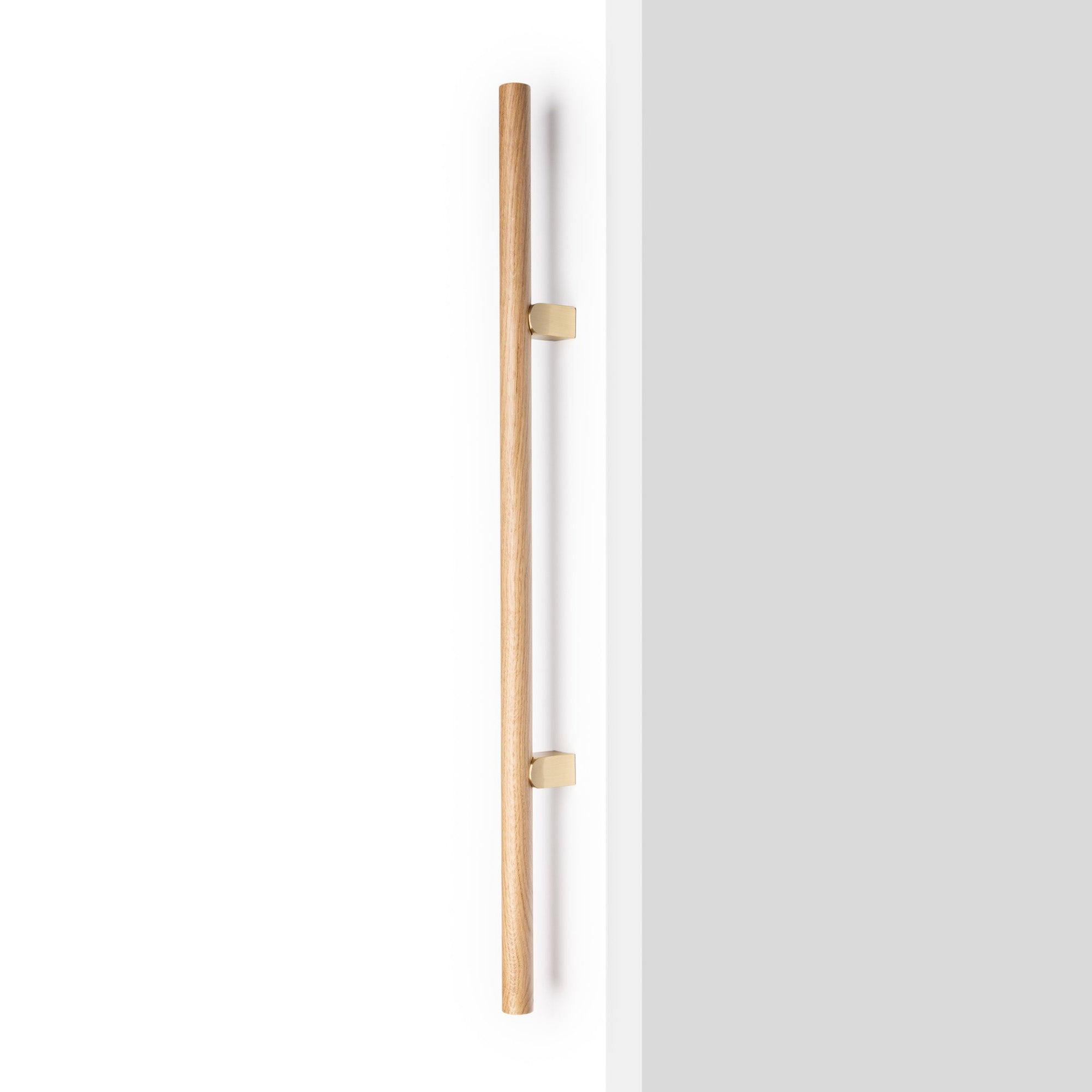 Viefe KUMO WOOD BIG Handle Lacquered brushed brass + oak / 320mm