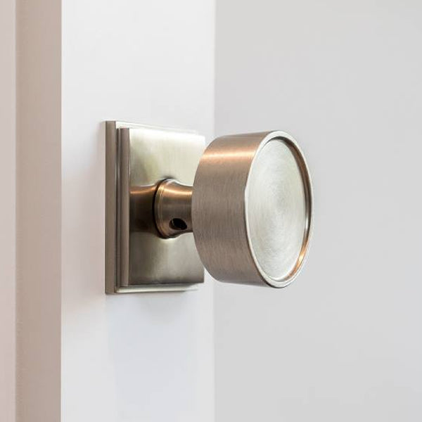 Baldwin K009 Hollywood Hills Knob Set with R050 Rose