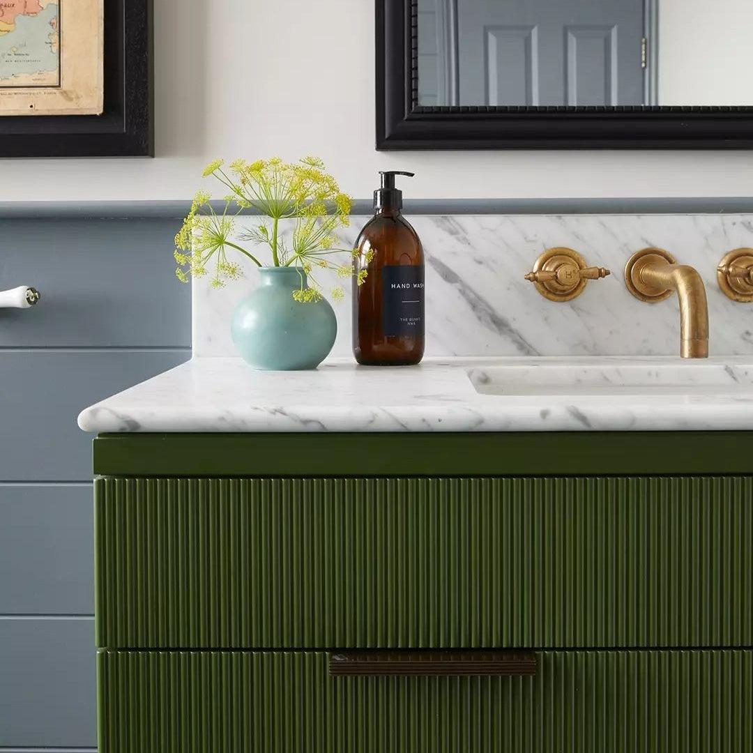 Croft Pleated 100mm Top Fix Edge Pull