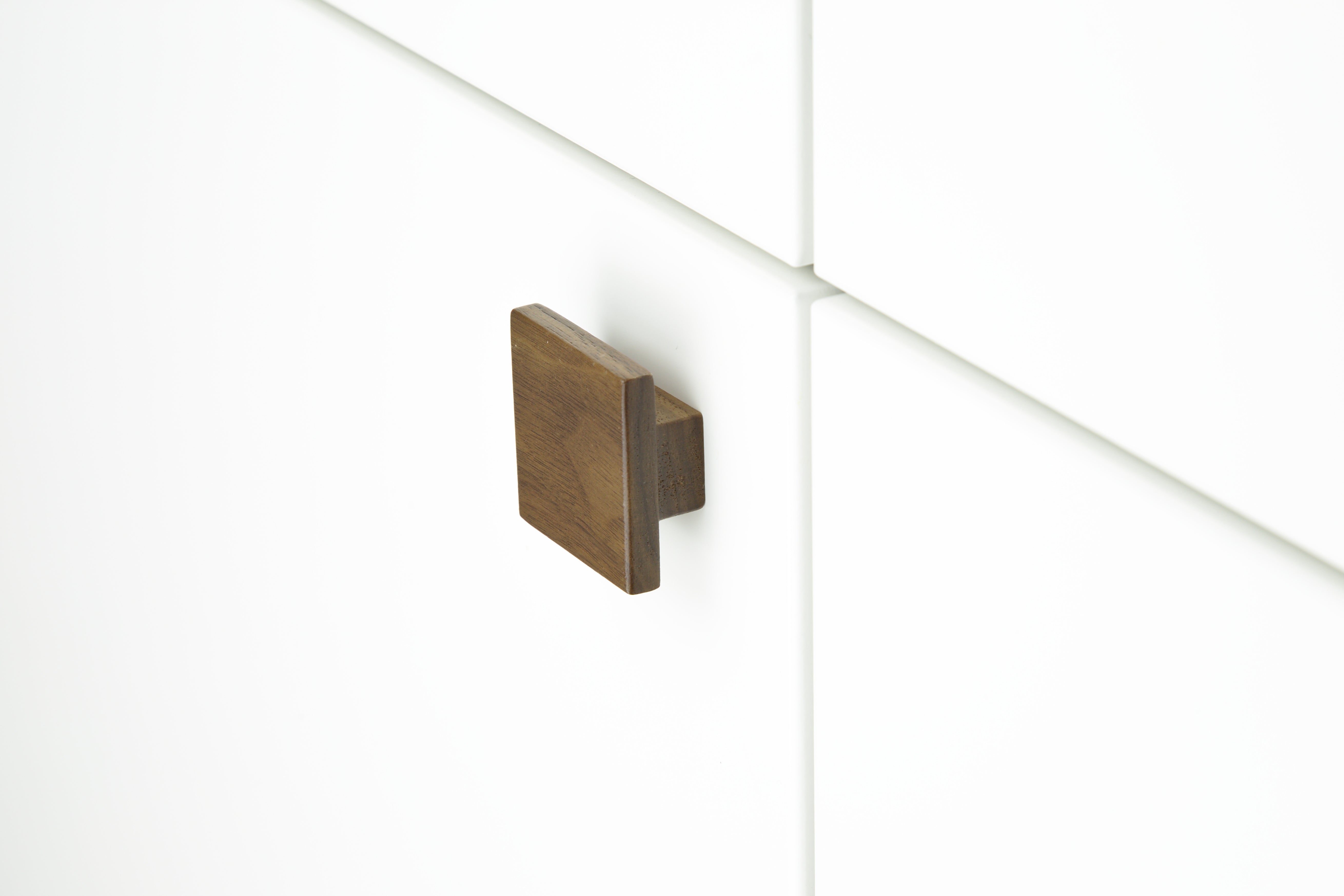 Manzoni Designer Wood Square Cabinet Knob