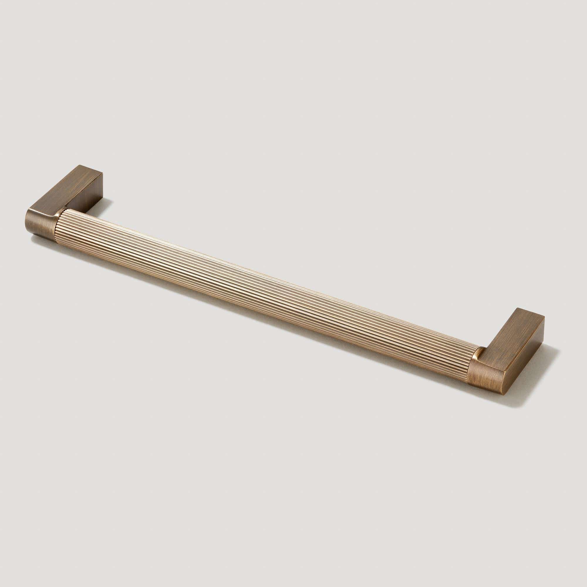 Plank BECKER Grooved D-Bar Pull