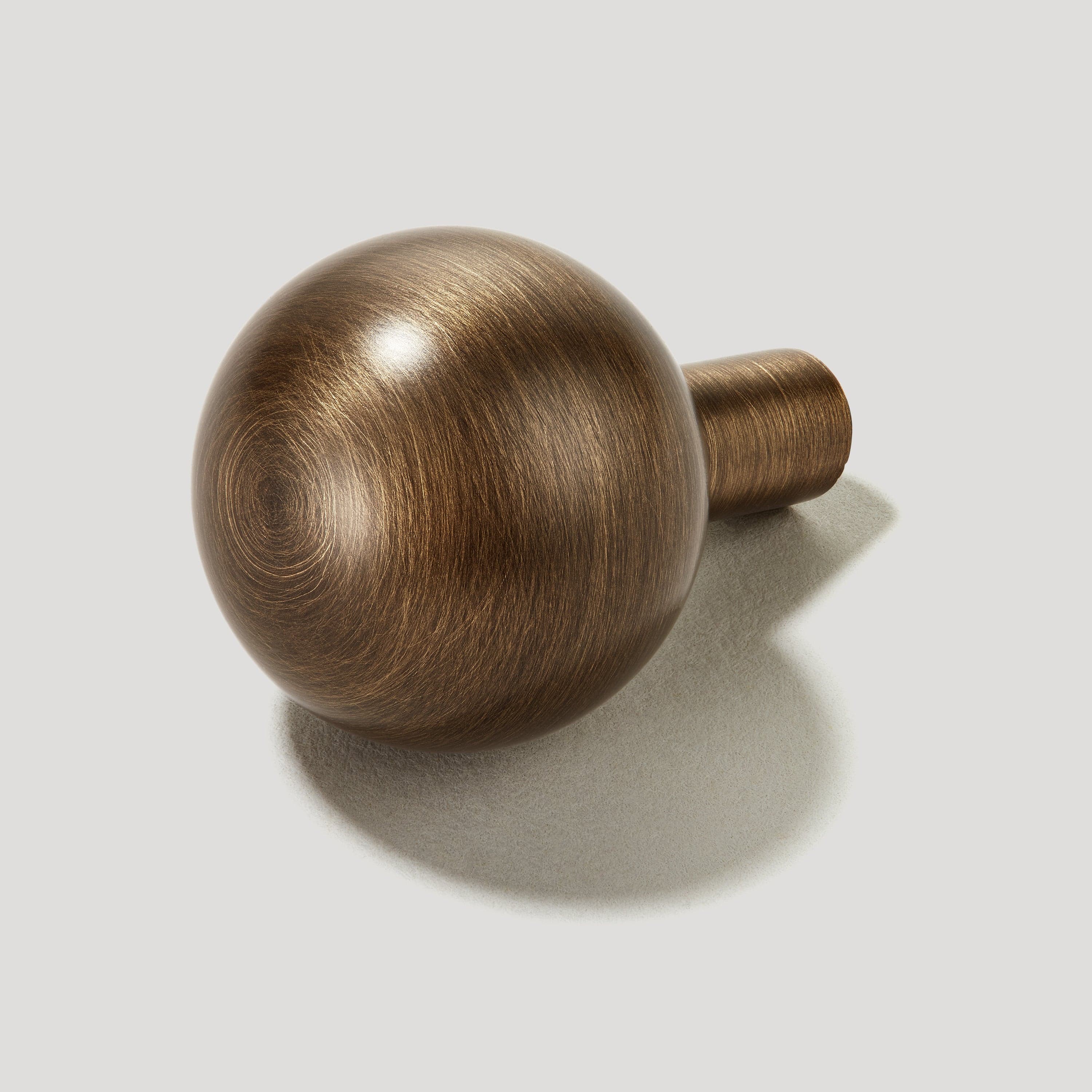 Plank HALLEY Ball Cabinet Knob
