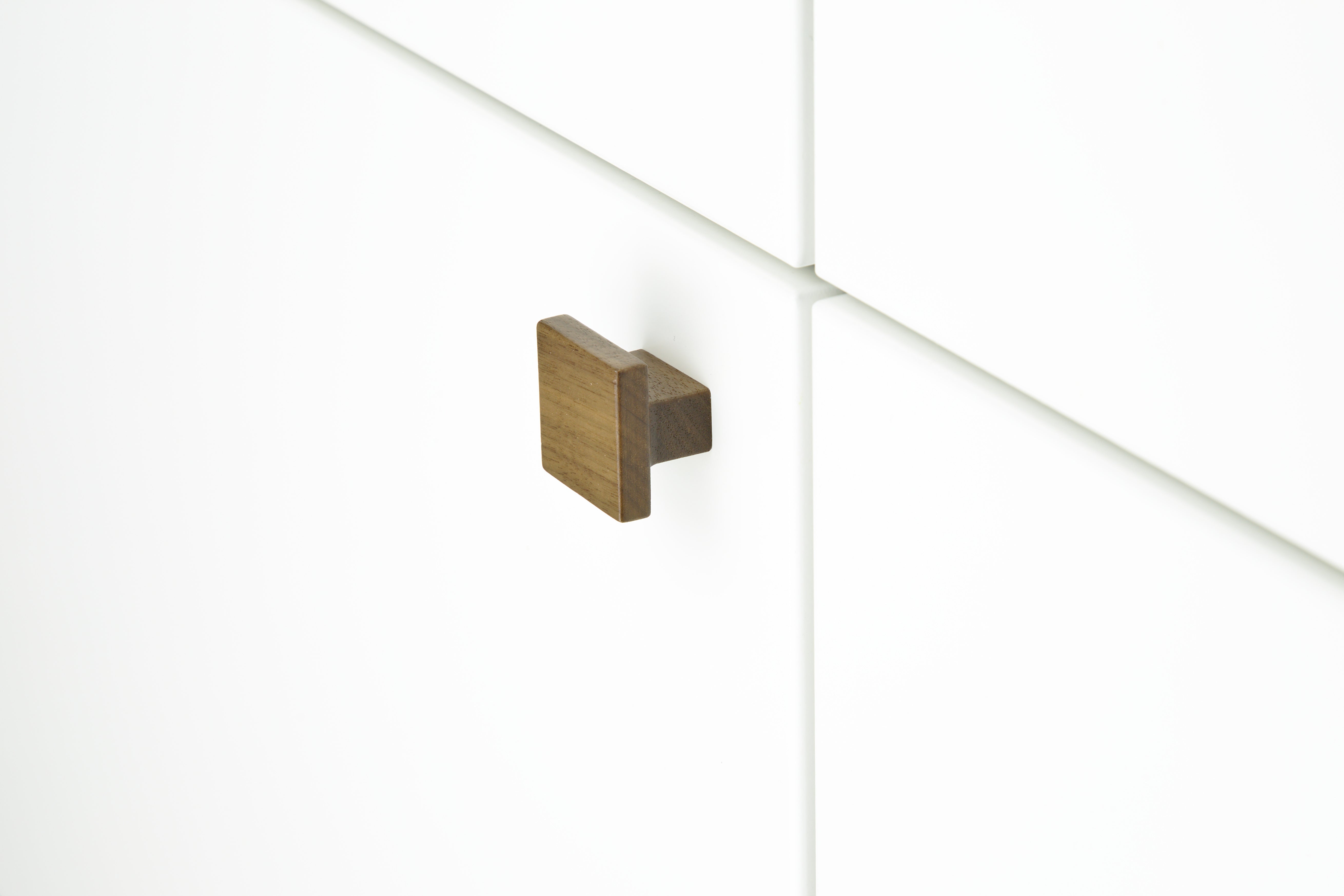 Manzoni Designer Wood Square Cabinet Knob