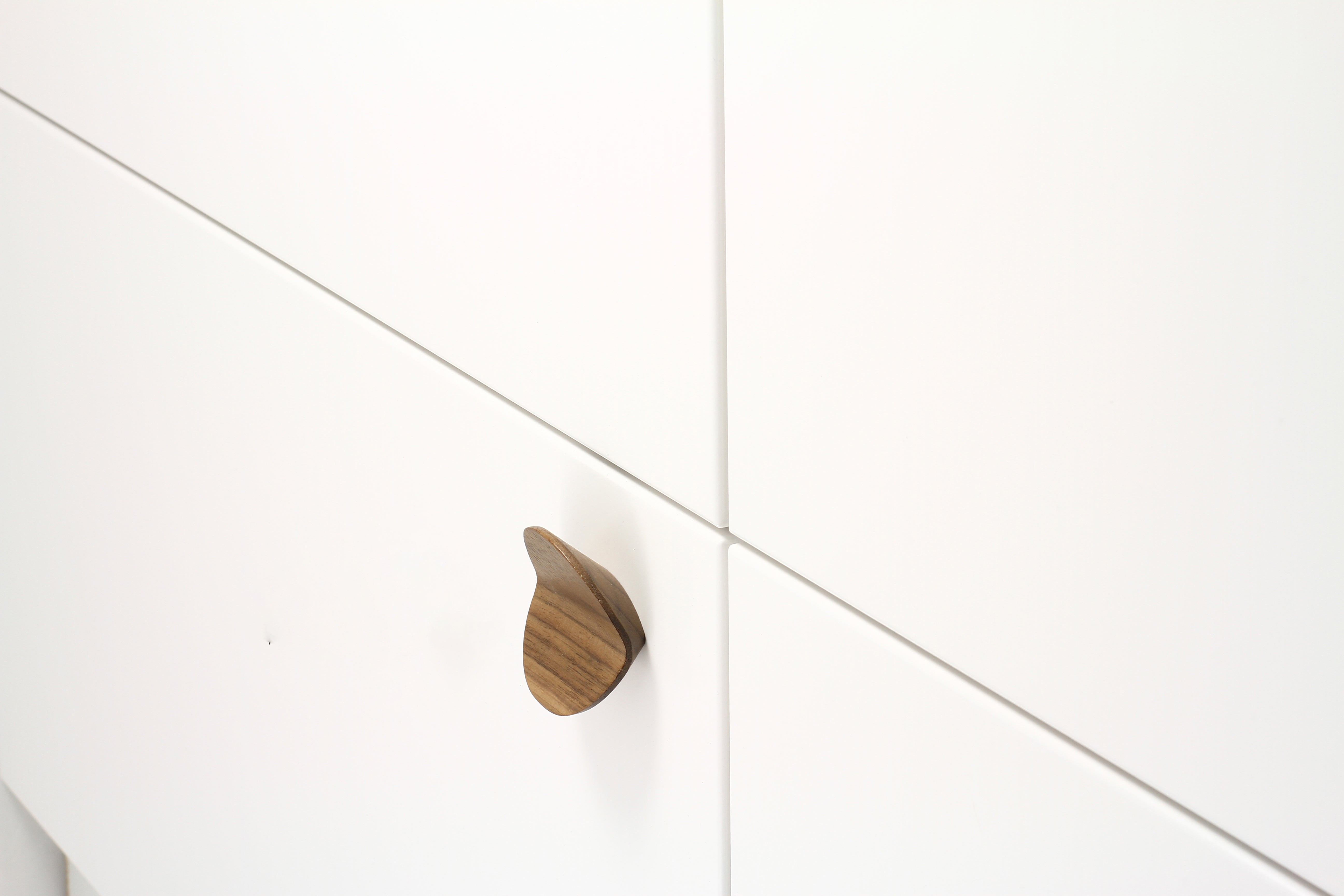 Manzoni Designer Wood Wing Cabinet Knob