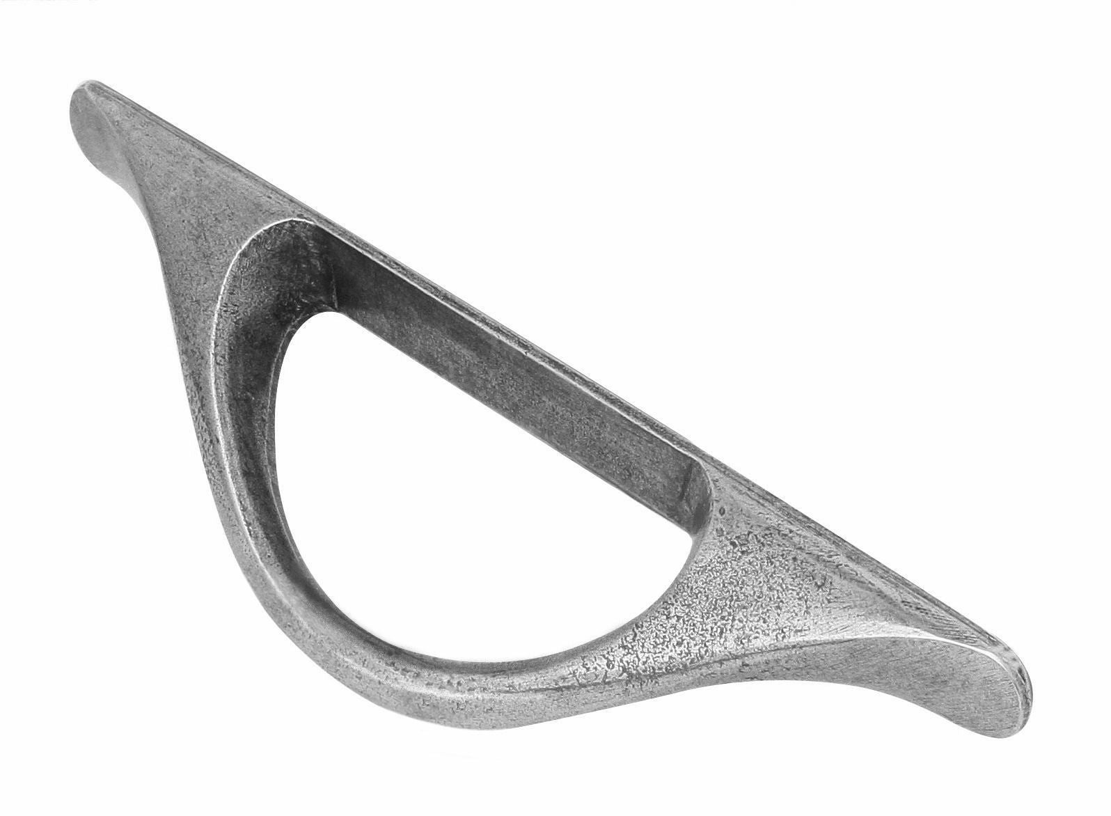 Manzoni Oakley Pewter Cabinet Pull