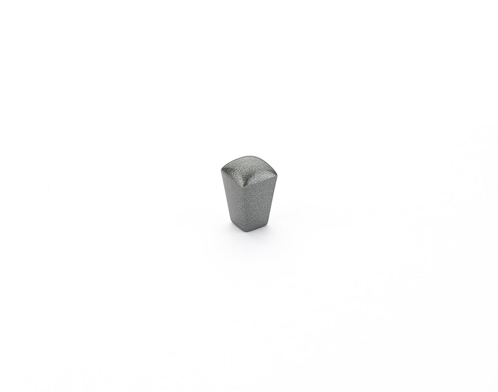 Skyevale Knob by Schaub - Milano Silver - New York Hardware