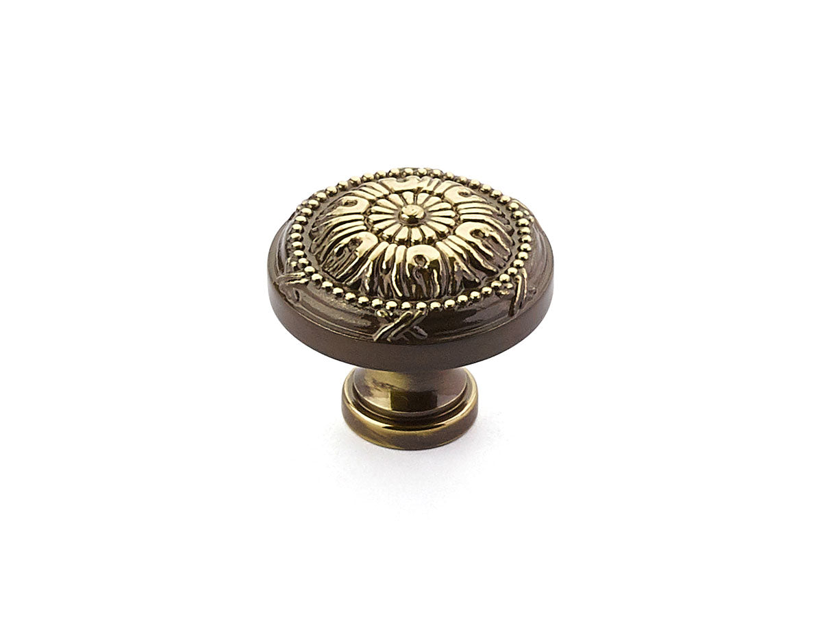 Versailles Knob by Schaub - Antique Light Polish - New York Hardware