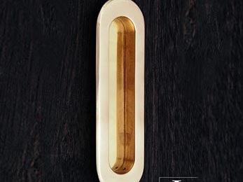 Thick Oval Flush Pull 5 1/2" (140mm) - Polished Brass - New York Hardware