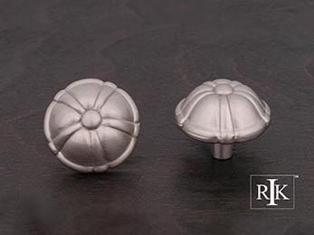 Large Petal Knob 1 1/2" (38mm) - Pewter - New York Hardware Online