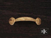 Shell @ Ends Pull 4 1/4" (108mm) - Polished Brass - New York Hardware