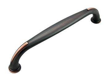 6 inch C/C Plain with Line Edges Pull - New York Hardware Online