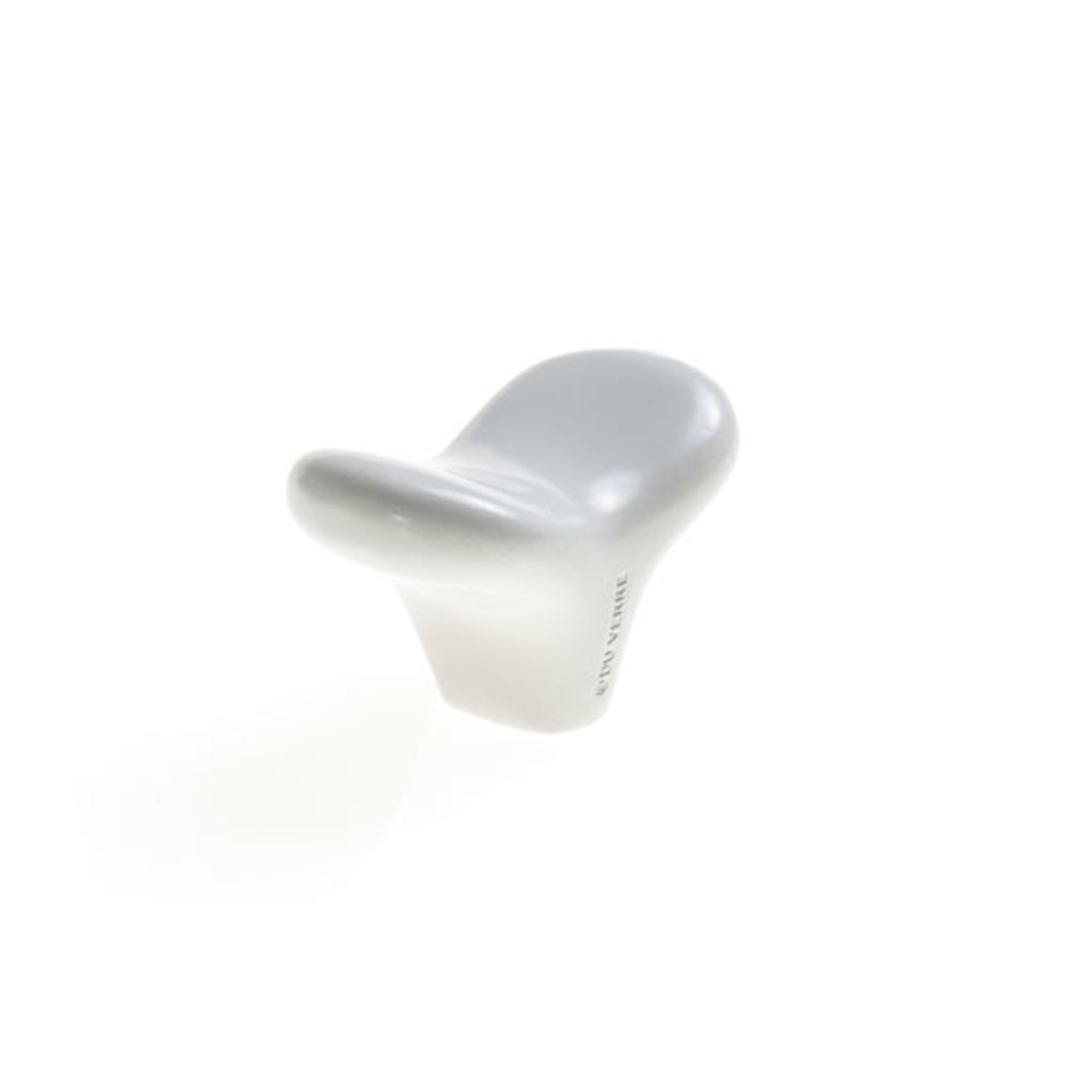 Botero Knob By Du Verre - 1 1/8" - White - New York Hardware