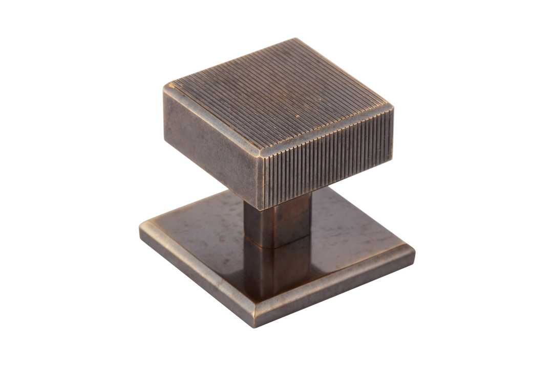 Digbeth Ridged Cabinet Knob & Backplate by Armac Martin - 32mm - Antique Brass Unlacquered