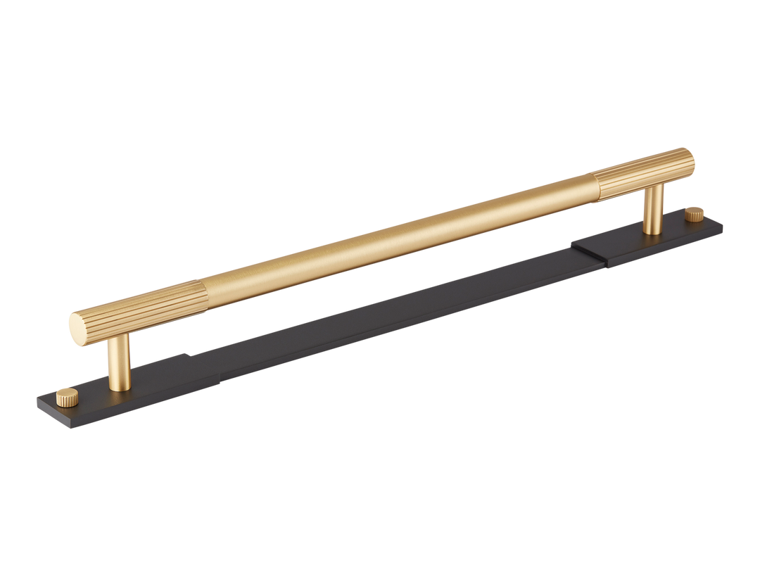 MIX Straight Knurled Appliance Pull Handle & Backplate - Mixed Finish by Armac Martin - 608mm - Satin Brass Satin lacquered